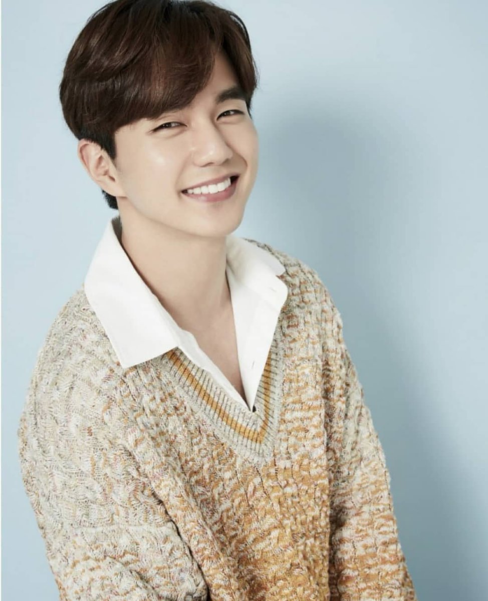 kuchigucci's tweet photo. [Cutipie Alert ] #YooSeungHo 😍 for #IAmNotARobot Promotion in Japan 
Cr: to Owner #INARFinale 💋
#KimMinKyu #AJI3 #ChaeSooBin #JoJiAh #ChaeYoo #KyuAh #ChaeYooCouple 
#유승호 #YSHbiased #ユスンホ #YooSeungHo #俞承豪 #ImNotaRobot #INAR https://t.co/7z4n3LhaL6
