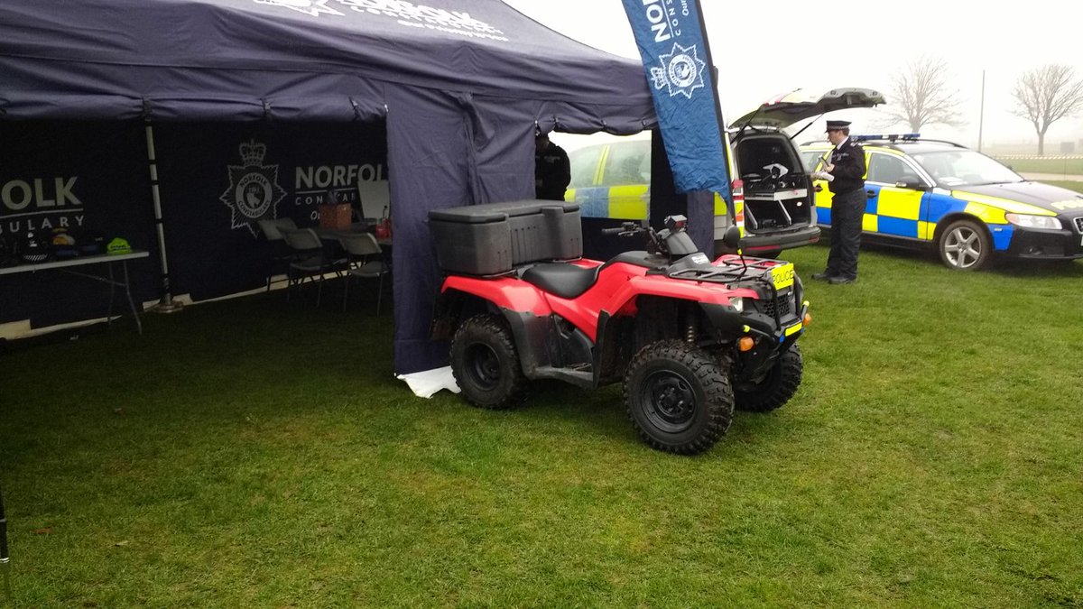 NorfolkSpecials's tweet photo. Thinking of joining the #team we will be supporting @RuralCrimeNfk at @EAGandCFair nxt wkd. We will have recruitment info to hand, officers to answer any questions also our horses & drone team. Take a #selfieswithcops #7910 https://t.co/IkKSbgKh5o