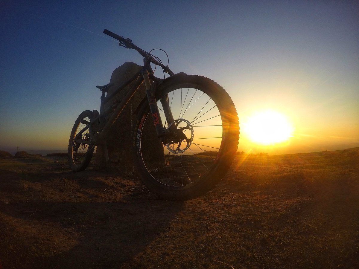 cranked364's tweet photo. As the weekend approaches where will you find yourself?
Don't forget to tweet your trail conditions to @KoftheP so others know where's hot & where's not.
Safe trails folks.
@letsrideuk #ridesocial #geolution #goldenhour https://t.co/UkoXjAKYp6
