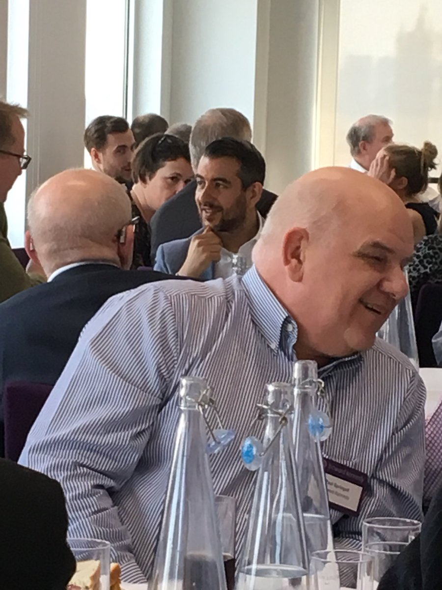 _walker_cc's tweet image. Reaching out from the shadows to Jo Shepherd from @_symmetrys at #HKRealEstateLunch