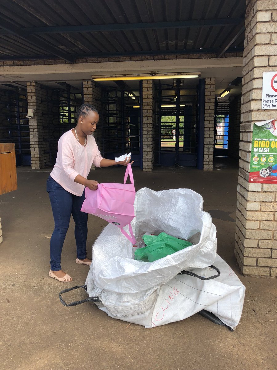 Sharonne Modern tweet media