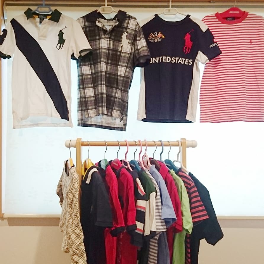 happycollabo's tweet photo. キッズ服フリマコーナー初登場

一部をチラッとご紹介！

ミキハウス、familiar、ラルフローレン、バーバリー、GAPなどのブランド、スポーツブランドなど多数

タグを切ったもの、記名を消したものも中にはありますが、状態は良好です♪
写真のものは130、140サイズ。他サイズ70～150サイズもご用意！ https://t.co/RTcllkeWaP