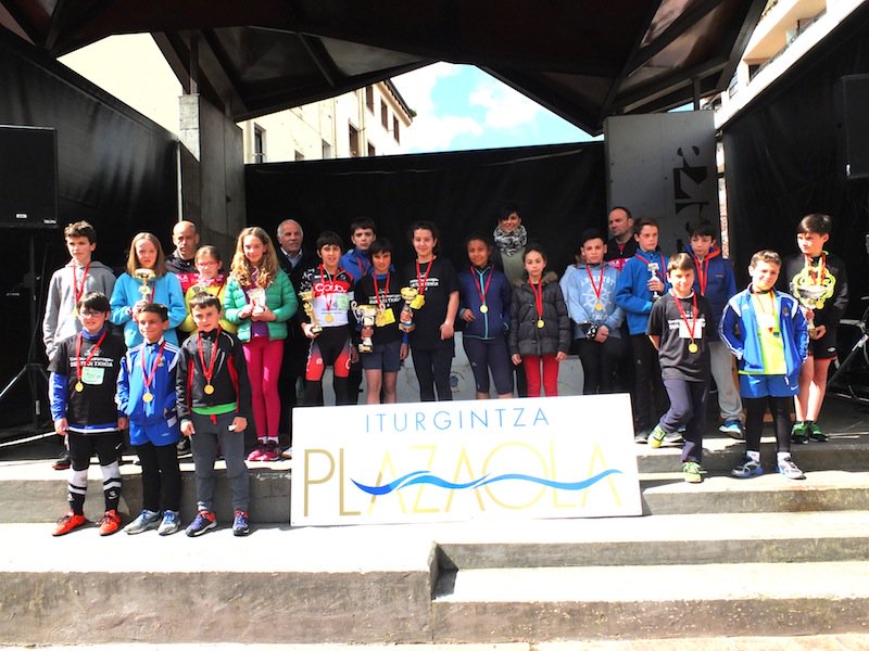 Eskoletan, 70 gaztek baino gehiagok eman dute izena jada! Horrebestez,Giro ederra izango dugu bihar, eguzkia ere ez da faltako!

Bihar 16tan ikusiko dugu elkar.