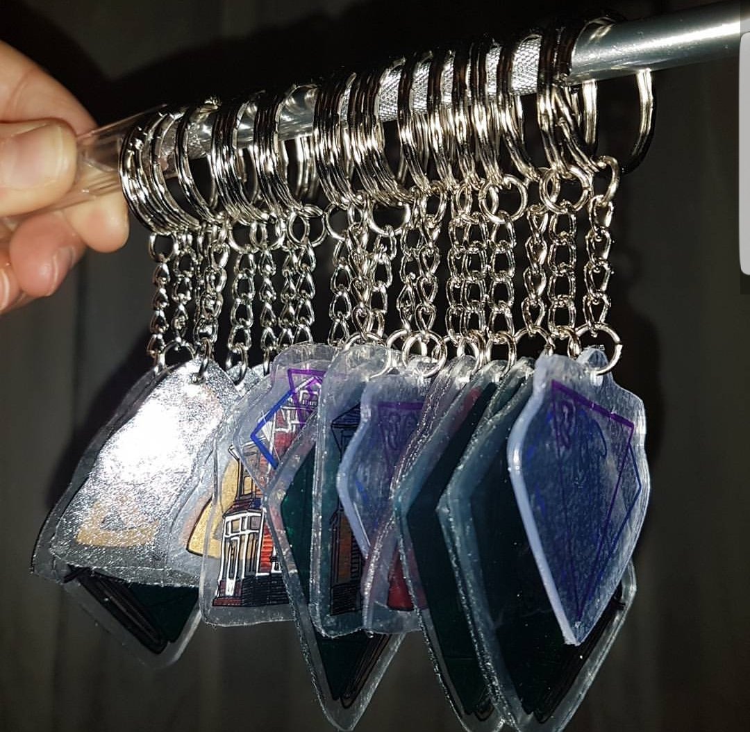 CharmedPerSempe's tweet photo. Hi everyone!! Who is going to #charmedconvention in Birmingham??
If u want any I will be taking some bracelets, keyrings & purses with me. (Won't be having a vendors post as I can't afford it, but I will be available in the pub on Friday and in breaks outside the event) https://t.co/PjJ700obAC