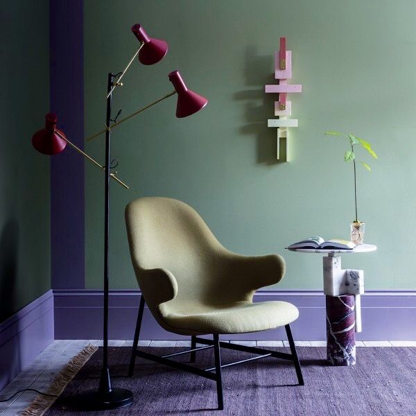 sarahmitchenall's tweet photo. Still on the lilac vibe here at Black Parrots studio. Have you noticed it in this spring summer fashion? Zara has some great lilac pieces, M&amp;S has some lovely ballet shoes. 
.
.
#blackparrotsstyle  #interiors #interiordesign  #interiorsinspo  #decorating https://t.co/2Uspre8bJs
