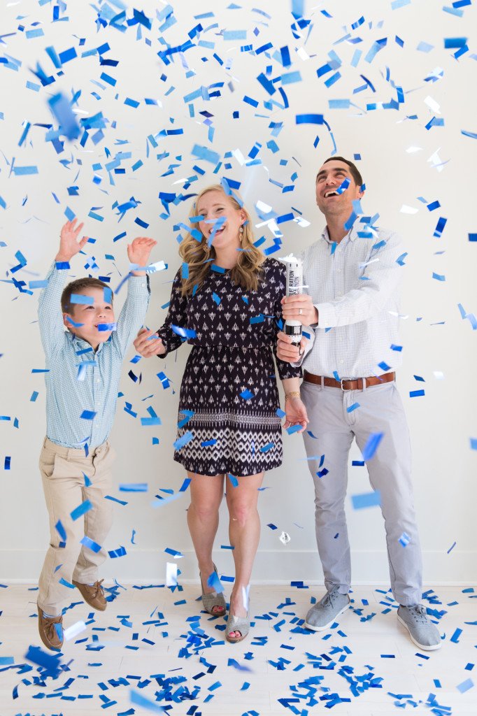 KathEats's tweet photo. Oh Boy! #surprise #itsaboy #dueinOctober #genderreveal #confetti // More pics on the blog! --> https://t.co/5XE9N5rkFS
📷: @CramerPhoto https://t.co/DcbYWe8hwn
