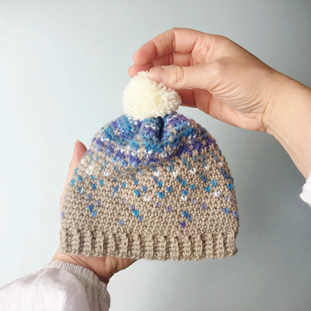Mollie_Magazine's tweet image. What's everyone creating for #worldcraftweek? Our Commissioning Editor Lindsey has been working on a teeny tiny Fair Isle hat 😍
 
"I made this little crocheted Fair Isle hat for my cousin's baby recently. I love mini makes, especially teeny pom poms!"