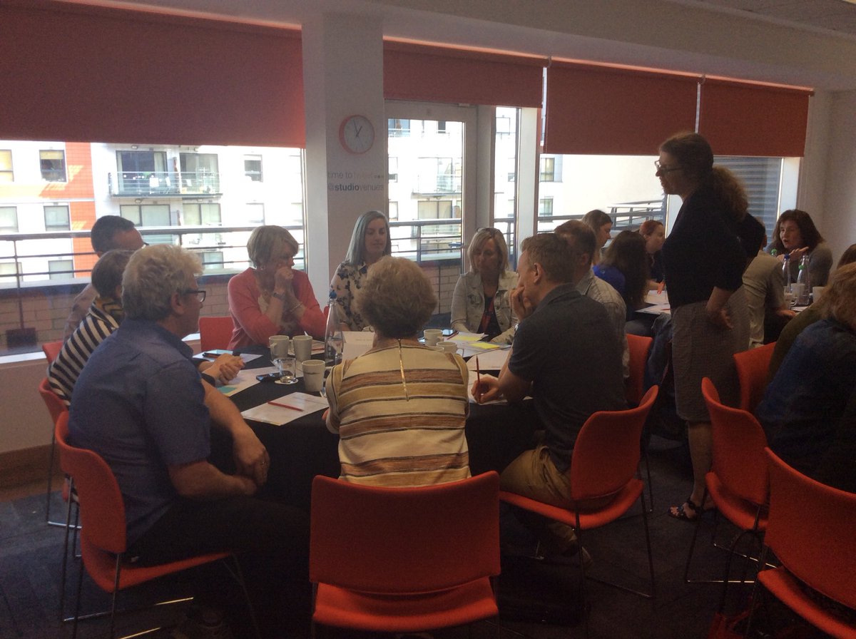HealthInnovYH's tweet photo. Second group discussion: what stops improvement? @Improve_Academy #yheds #edsafetychecklist #yhemsafety https://t.co/3wnvUs6XXX