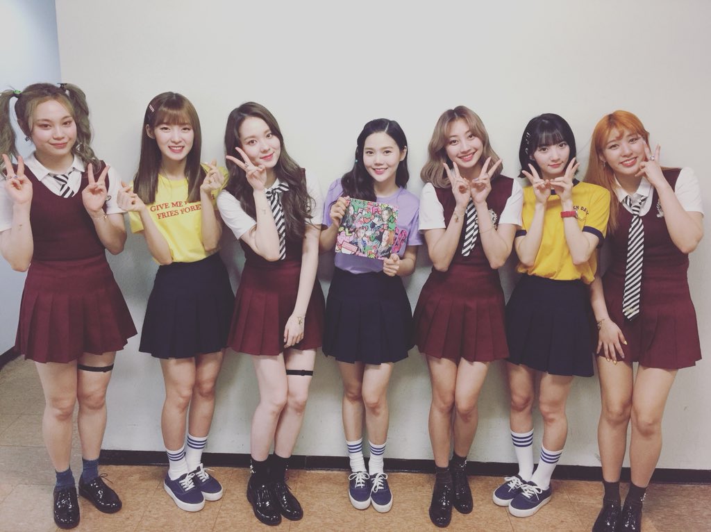 highteen_2016's tweet photo. 🐒🐒🐒🐒🐒🐒🐒🐒🐒🐒🐒
#하이틴 #오마이걸 #반하나 #같은대기실 #언니들 #이뻐요 #뮤직뱅크 #감사합니다 #ohmygirl  #효정 #비니 #아린 #highteen #혜주 #은진 #혜빈 #세아 #timing #teenlove #kpop #girlgroup 🍌🍌🍌🍌🍌🍌🍌🍌🍌🍌🍌 https://t.co/WVI2BbfCIt