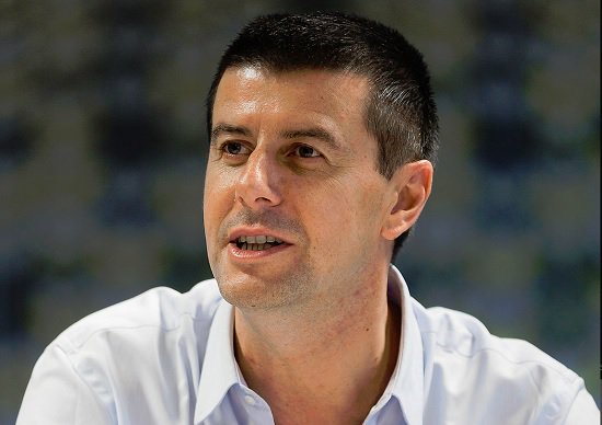 eurocomms's tweet photo. Our most read story this week: Vodafone’s IoT head hits out at "annoying" criticisms of operator role https://t.co/k9gV4oXNqp https://t.co/n9VufhTZpr