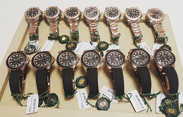 mallofthewatch's tweet photo. Rolez Yatch Master... SPEECHLESS!
➡️https://t.co/vEZo54P62E
✉info@mallofthewatch.com 
#rolex #yatchmaster
#gold&amp;steel #rubber #watchporn #instawatch #instaluxury # #like4like #follow4follow #instalike #tagsforlike #monaco #springtime #followforfollow … https://t.co/MqqWiBD3Lr https://t.co/iAZdhlSXYq