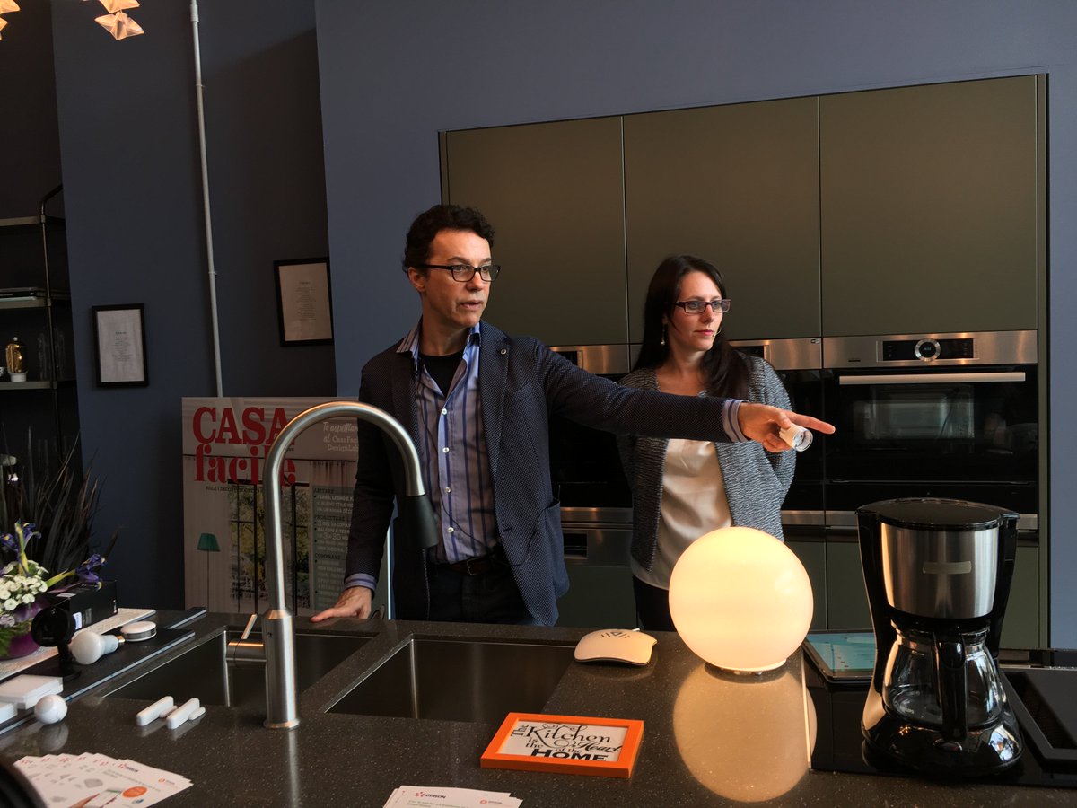 EdisonNews's tweet photo. Lo Starter Kit Edison #SmartLiving è anche dotato di una presa intelligente che misura i consumi di corrente. #DesignNeedsEnergy #idd2018 #milanodesignweek #MilanoDesignWeek2018 #MDW2018 #FuoriSalone2018 https://t.co/CV2b14srfj