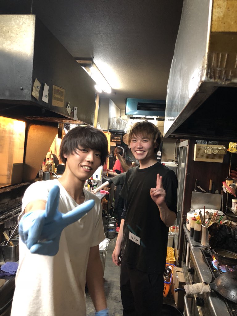 ট ইট র 炭火串焼き やきとん駒之進 こまのしん 激熱 本日も まさかの 金曜日なのに ゲリライベントやっちゃいます 22時30分以降ご来店で 90分1000円飲み放題やっちゃいます