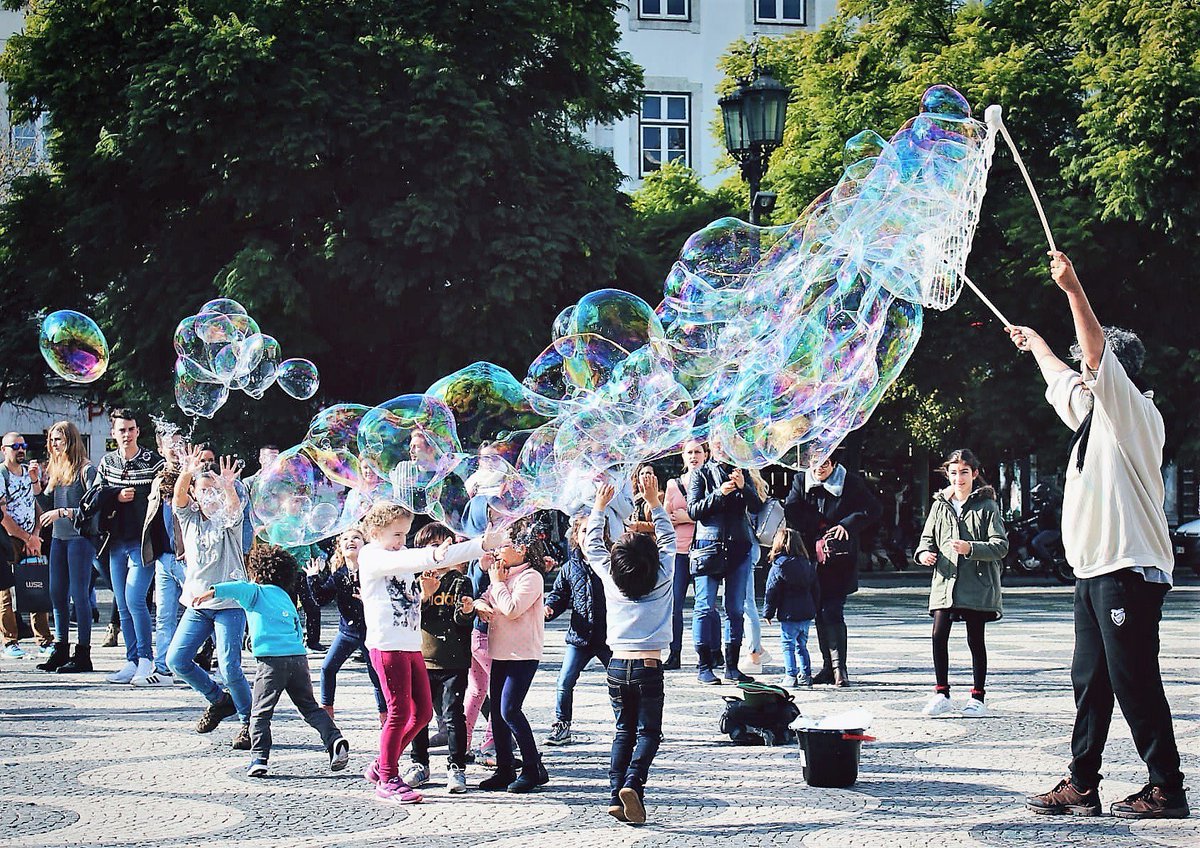 Zondag 22 april gaat ds Douwe Visser voor om 11:00 uur.

Thema van de dienst is: Zondagskinderen

Met muzikale medewerking van Mariëtte Bos aan de vleugel.
Voor kinderen van 4-12 jaar is er Kinderkerk met Linda. Het thema is: Hoe voel jij je? Vandaag gaat het over verliefdheid.