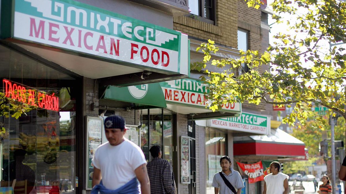 Mientras todo EEUU deja de comprar casas, los hispanos llegan a un récord de propietarios. uni.vi/m4u930jwnJQ