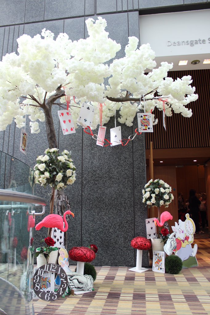 eventures1's tweet image. It's here! @Beechwoodccc #throughthelookingglass #ladieswholunch