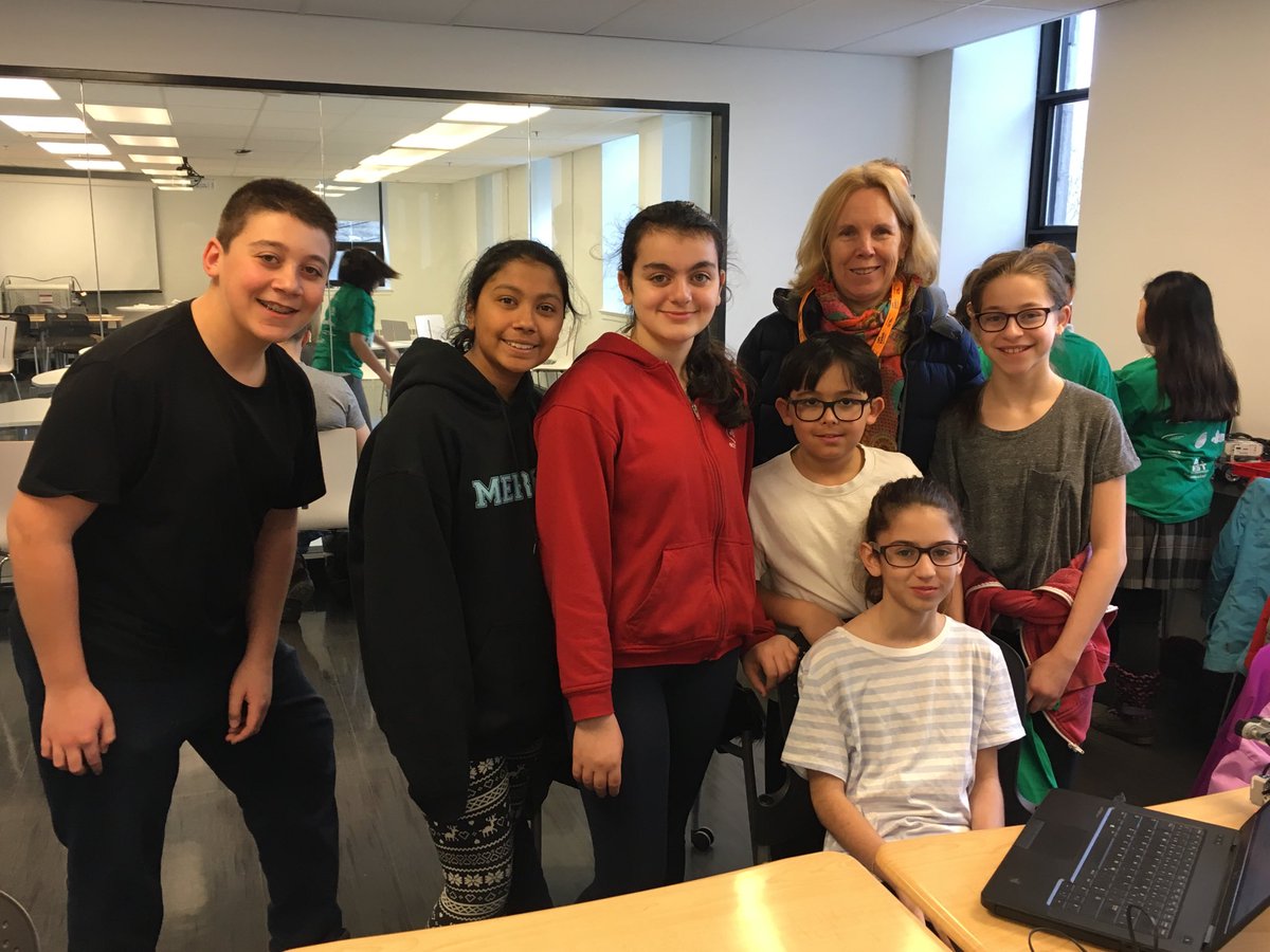 merton_school's tweet photo. Ms. Debbie and some of her team! Go Merton go! https://t.co/UjLVCfMqqY
