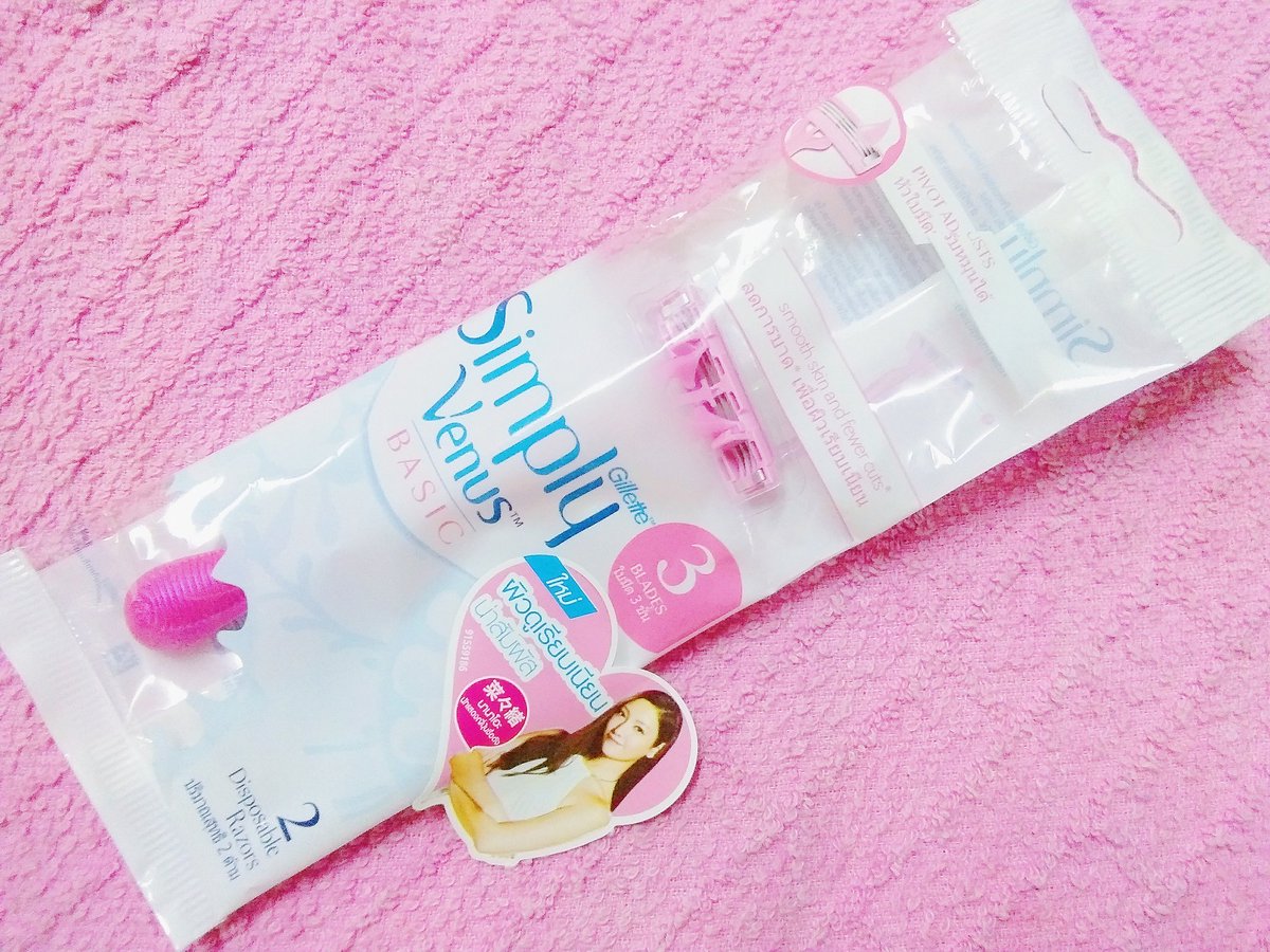 iammumeowmama's tweet photo. รีวิวครั้งแรกสำหรับมีดโกน คือมันดีแบบได้แต่คิดในใจวนไปสามล้านรอบว่าทำไมกูพึ่งมาเจอ โกนหมดจดจริงๆ รู้สึกแค่เอานาบรักแร้เบาๆแต่โกนหมดเรียบพิกัด7-11 59บาท ลดเหลือ45บาท ได้2อัน #รีวิวเซเว่น #howtoperfect 
 #ฉันจะผอม  #รีวิวเซเว่น  #ใช้ดีบอกต่อ #ไว้รีวิวห้ามขายของโว้ยย #ripไอดอ https://t.co/6JzoRZSv6c