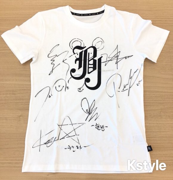 Kstyle_news's tweet photo. 【プレゼント】JBJ直筆サイン入りコンサートグッズを3名様に！

応募はKstyleのTwitterをフォロー＆記事からツイート！4/23（月）締切▼
https://t.co/QqrJYddyTi

JBJの日本初コンサートレポは▼
https://t.co/wTzPPIj27p

#JBJ https://t.co/8Rak7fSDm5