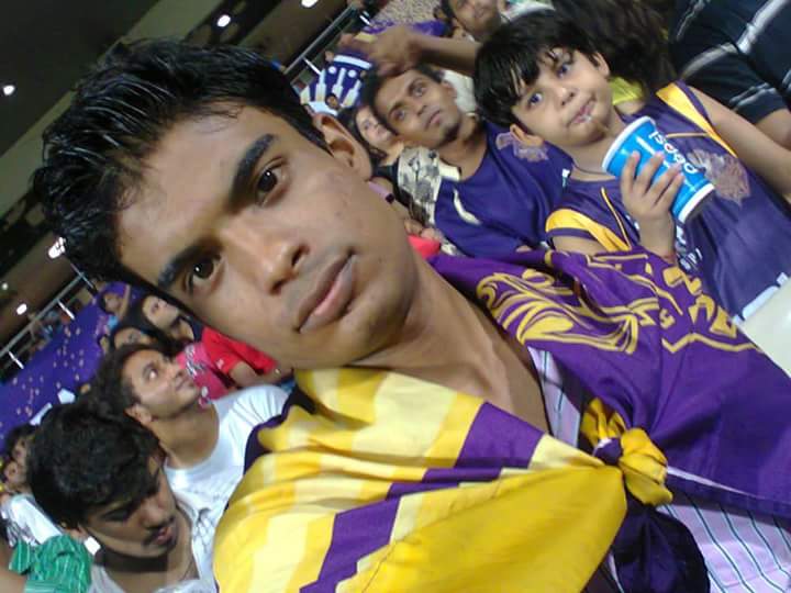 md_aj786's tweet photo. @Vivo_India I am supportng #KKR since startng of IPL and
Yes I am #KKRazy fan because KKR is OUR team β the team of #CityOfJoy β¦
#KorboLorboJeetboRe #VIVOIPL #PerfectFan #KKRHAITAIYAAR https://t.co/eoM4ieR1gv