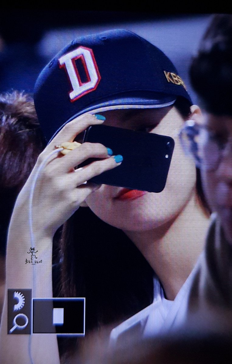 180420 잠실야구장 프리뷰
#도연 #김도연 #위키미키 #wekimeki
<a href="/WekiMeki/">WekiMeki 위키미키</a>