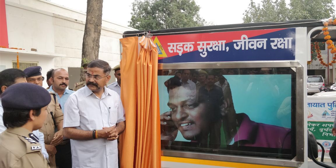 rohitdubey's tweet photo. @uptrafficpolice inaugurated new Traffic Management Center in #Meerut. @reliancejio supported the project with installation of surveillance cameras across the city & provided other network support. #SmartCity #DigitalIndia @igrangemeerut #MeerutDevelopmentAuthority https://t.co/LJTFhejg0G