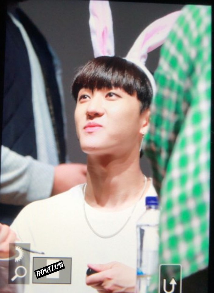 HORIZONTAPE's tweet photo. 0420
😈🐰

#서창빈 #창빈 #changbin #spearb #3RACHA  #StrayKids #스트레이키즈 https://t.co/0amw97ndzh