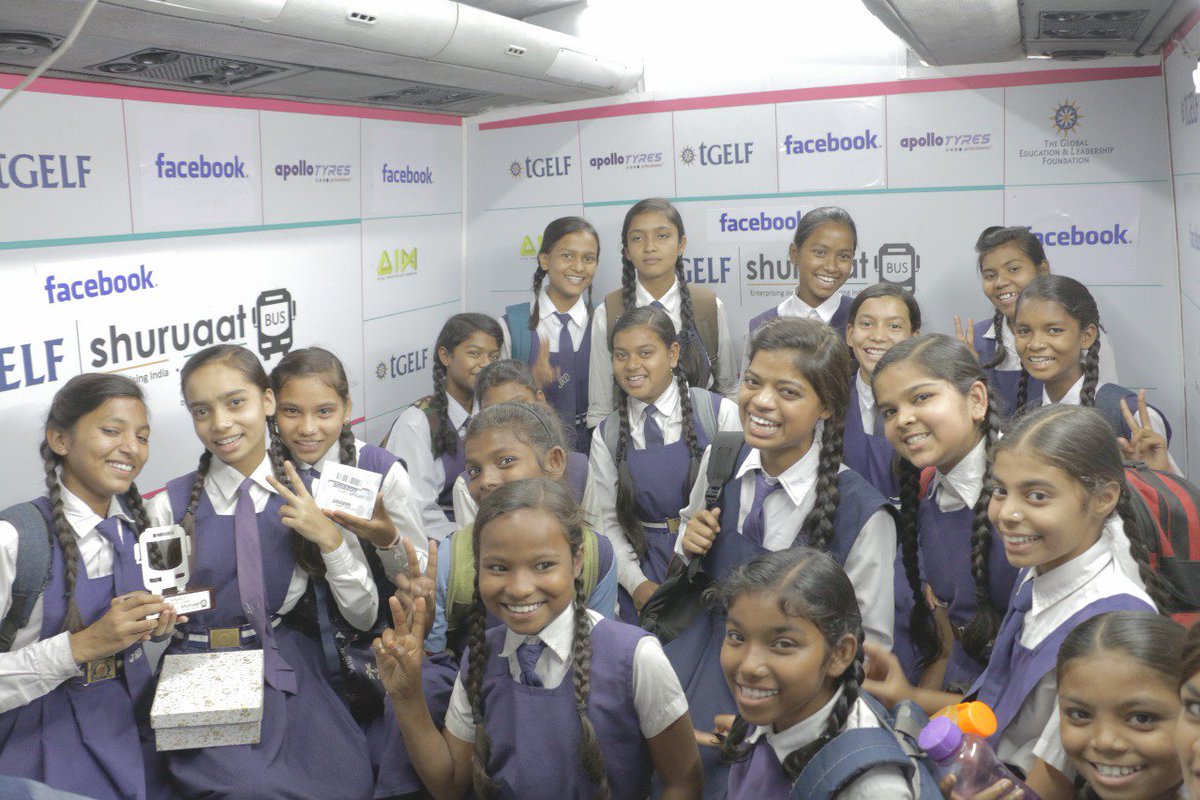 drramansingh's tweet photo. Shuruaat Bus, a wonderful initiative by @tGELF &amp; @NITIAayog's @AIMtoInnovate, has arrived in Raipur. I am sure that it will encourage our youth to become entrepreneurs and job creators. #DontMissTheBus https://t.co/diiHQReWVh