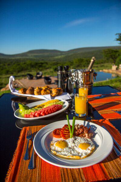 SpiritoftheMara's tweet photo. Loving our breakfast view this morning....
#LuxuryInTheWild #SpiritOfTheMasaiMara #BreakfastInTheBush https://t.co/oPHjcPHVx0