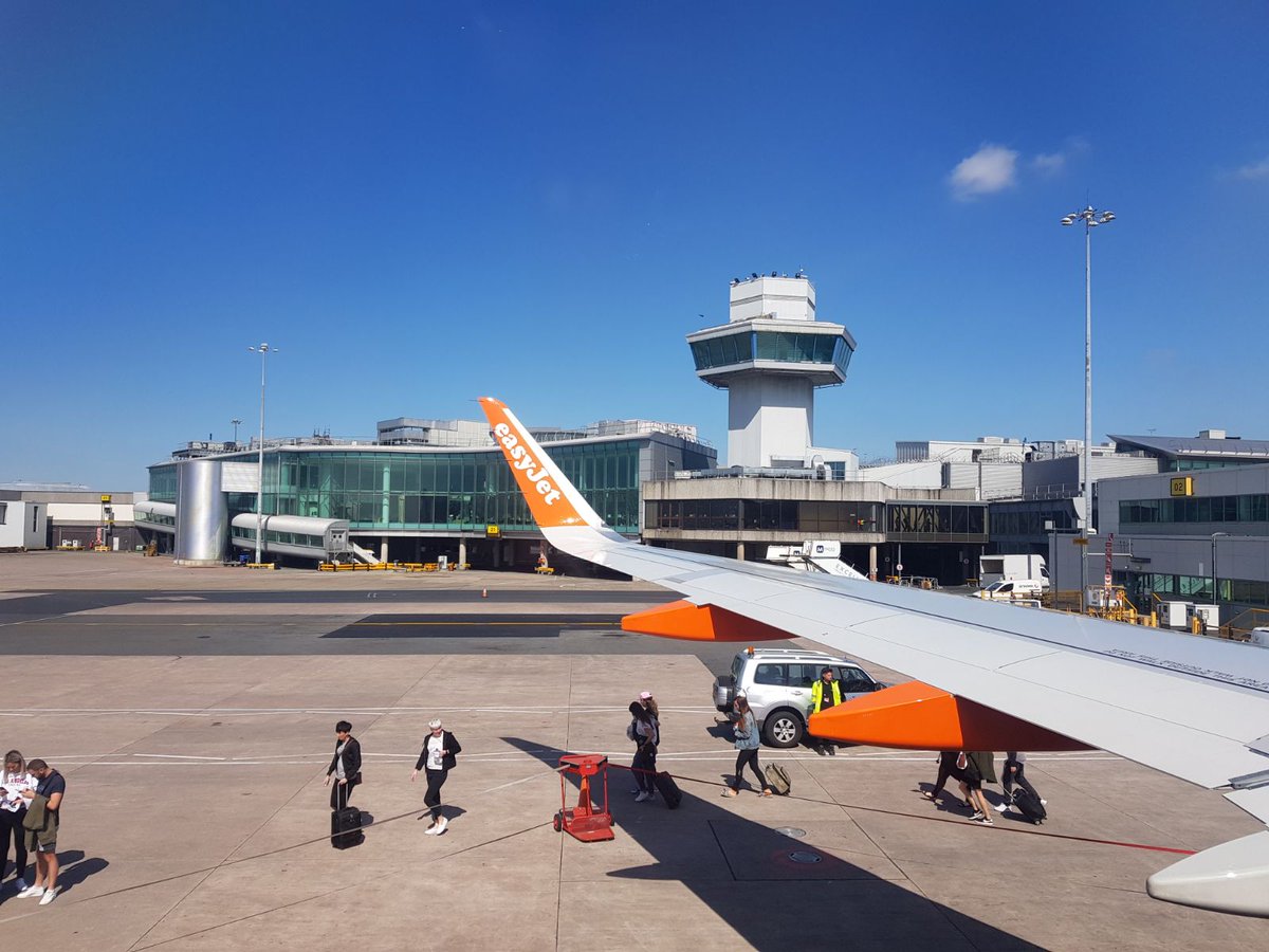 rdcaviation's tweet photo. The @rdcaviation Dream team on the way out to @routesonline event in Bilboa. Come and meet the guys on stand P23 or DM to arrange a private meeting
#RoutesEurope #RDCAPEX #APC#SolvingAviationProblems https://t.co/hCP1QJYkFS