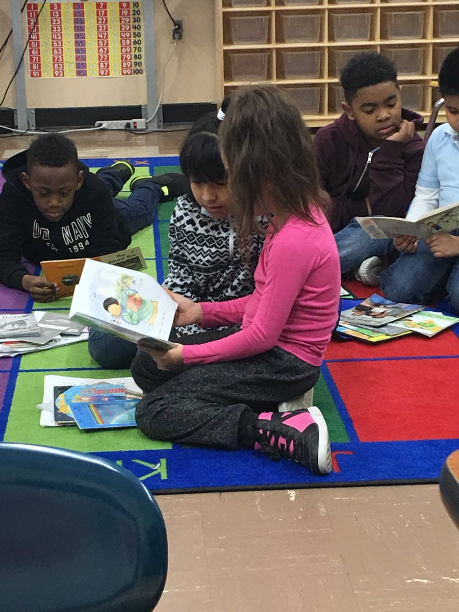 LopezPS1x's tweet photo. Reading #ps1xhhp https://t.co/FSbM7w5uKl