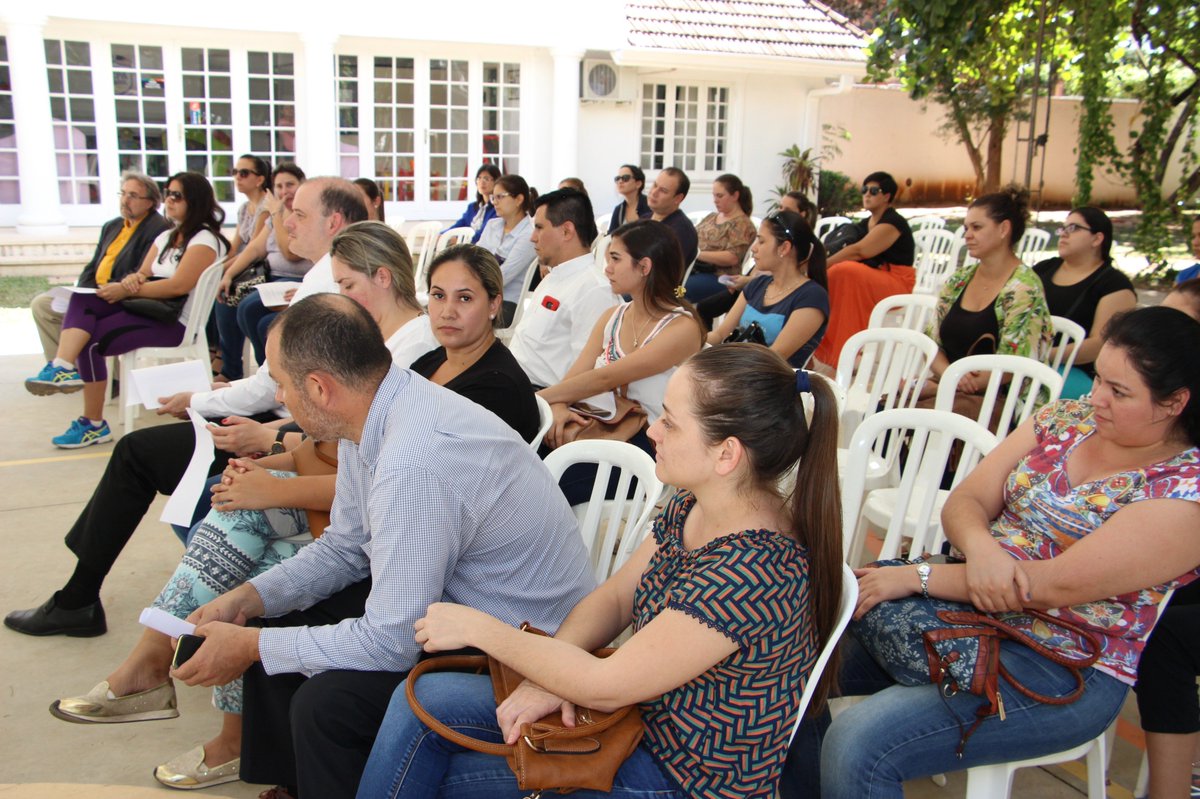 ccpaschool's tweet photo. Charla sobre la influenza con el Dr. Tomás Mateo Balmelli
El 19 de abril de 2018, en el local del CCPA School, el pediatra e infectólogo, Dr. Tomás Mateo Balmelli, ofreció una charla sobre la influenza dirigida a padres de alumnos de la institución. #CCPASchool #CampañaInfluenza https://t.co/SMGeWHkQkP