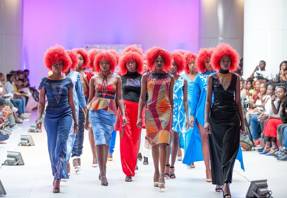 RunwayKenya's tweet photo. @KikoRomeoAfrica served us stunning designs at #DarlingRunwayKenya. We are in love how creative, colourful &amp; full of print they are, yet very easy to fit in with your wardrobe staples #FashionFriday

Hair: Spanish Short Weave by @darlingkenya 
Makeup by: @blackUpCosmetic https://t.co/UrjjXfaAWt
