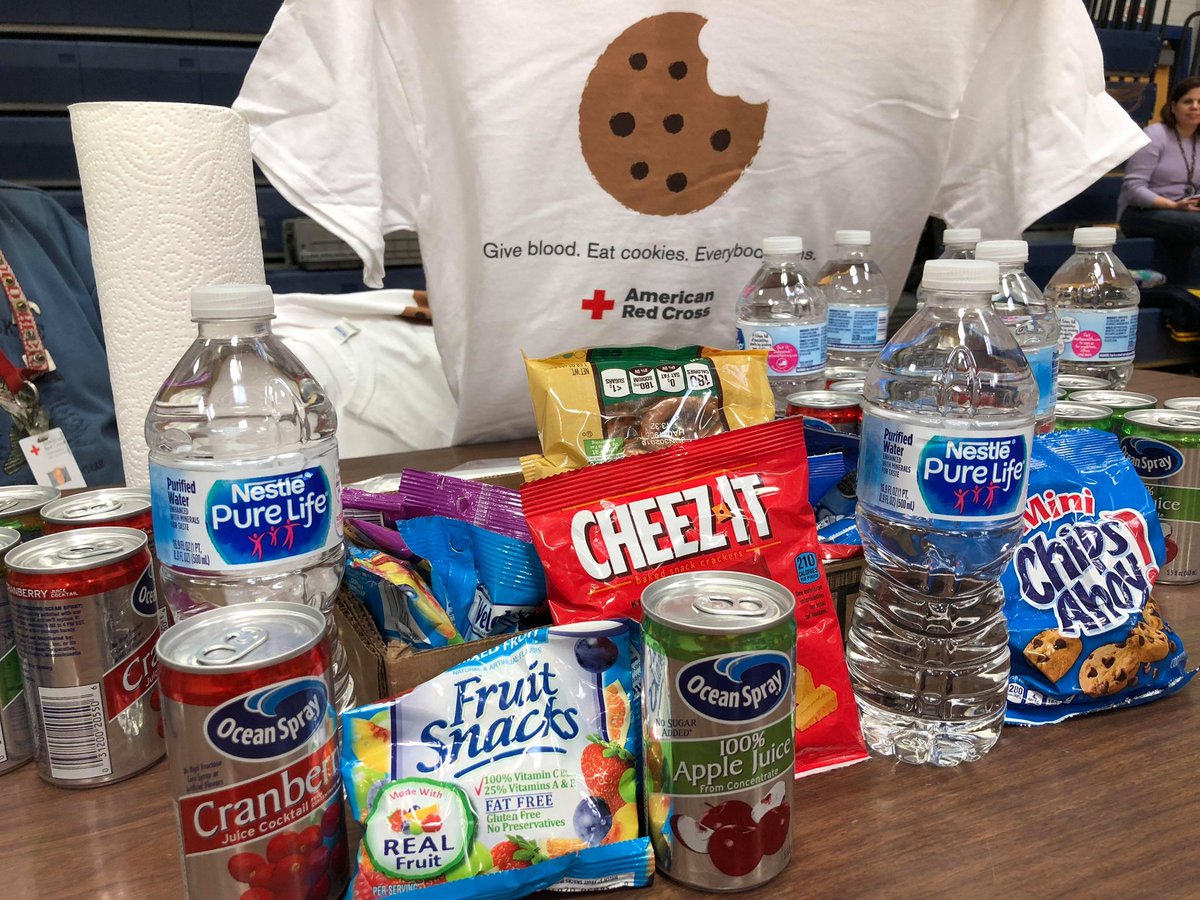 LOVE SNACKS????  AMERICAN RED CROSS NEEDS YOUR BLOOD!!! Stop down to tbe gym if interested!! #GIVEBLOODEATCOOKIES