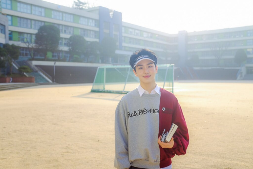 [#키노] 콘서트 못지 않게 소리 질러준 귀여운 불광중 친구들😍 진짜 재밌었어요! 그리고 오늘도 함께해준 우리 유니들 고생 많았고, 푹 쉬고 내일 만나요. 사랑해요 잘자요🙏