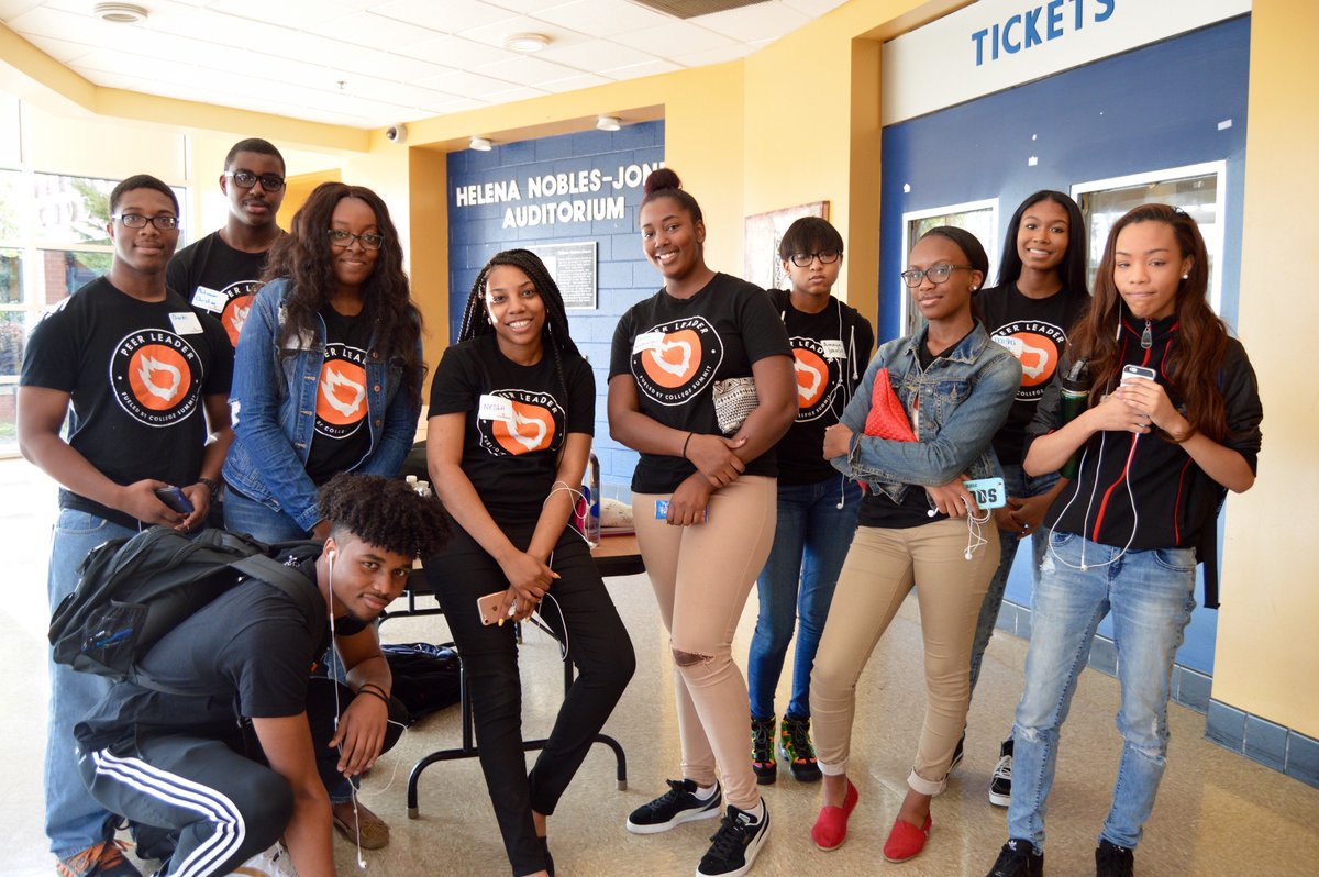 PeerForward's tweet photo. For more than 20 years, we've been College Summit. Now, we're PeerForward, but our mission is the same! Guiding more students in low-income communities on the path to higher education with a unique peer-to-peer approach. Learn more at https://t.co/LTpDdyLBlg. #PeerForward https://t.co/Ux1YEFcuO6