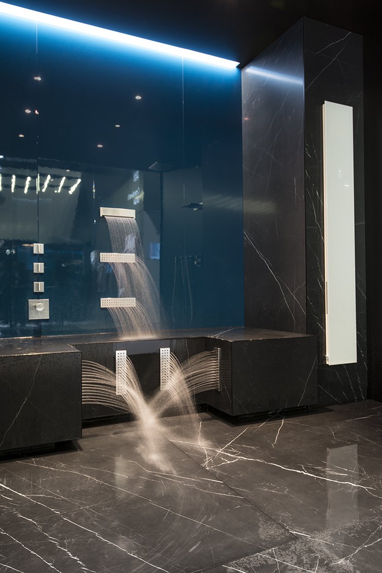 Discover Dornbracht's holistic spa solutions <a href="/iSaloniofficial/">Salone del Mobile</a> in hall 24, stand G11 G19 such as the Comfort Shower in combination with @EffegibiPW's  steam generator. #salonedelmobile2018 #mdw2018 #LifeSpa 
lifespa.dornbracht.com/en-gb/solution…