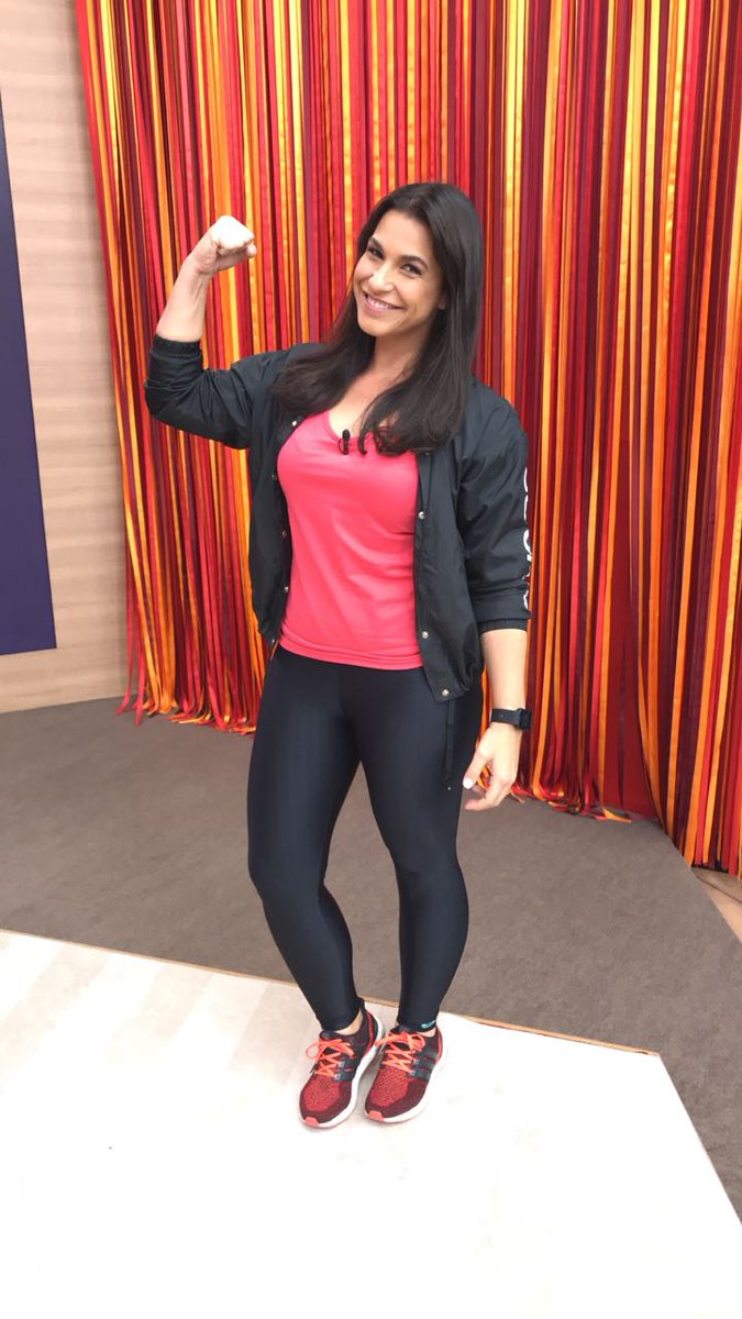 SuperPoderNaTV's tweet photo. Nossa #SuperAliada Cris Hespanhol fala da dicas de como manter a saúde na gravidez! #SuperPoderosasBand https://t.co/KwdLSqrSU3