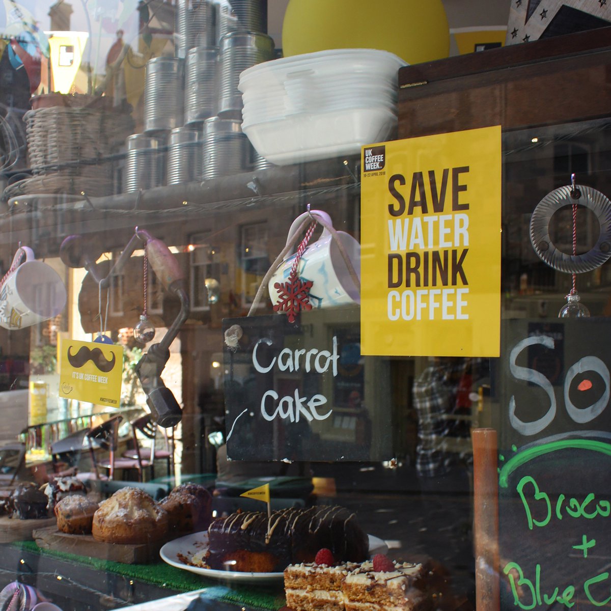 CafeBronte's tweet image. As proud sponsors of @UKCoffeeWeek, we were delighted to celebrate with @S_Cross_Cafe in the Edinburgh sunshine yesterday! Why not join them for a delicious coffee this weekend! #UKCoffeeWeek