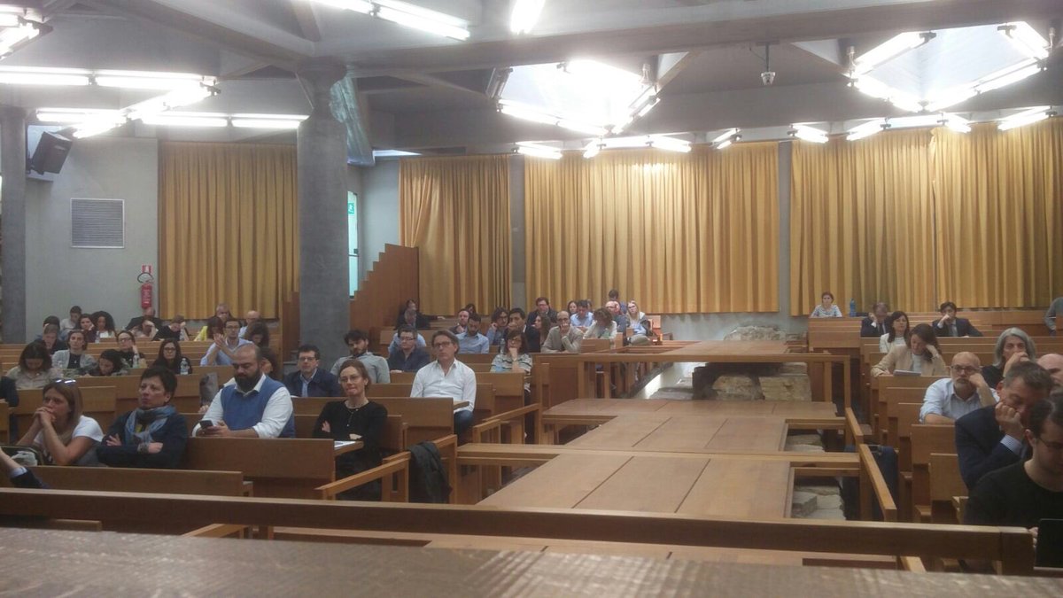 In corso presso l'Aula Magna del dip. di #giurisprudenza dell’#Università di #Brescia, i lavori del convegno"L'#unionecivile davanti alla #Consulta. Il caso del #cognome comune". L'evento è organizzato da #ReteLenford e dall'Università di Brescia con patrocinio di <a href="/articolo29/">articolo29.it</a>