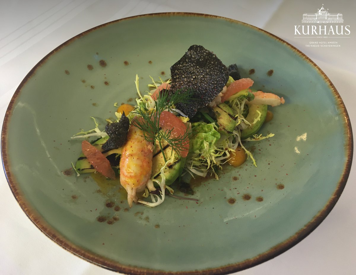 Verras uw moeder op Moederdag met een heerlijk 4-gangendiner in ons restaurant Waves at the Kurhaus: goo.gl/gpHgRN