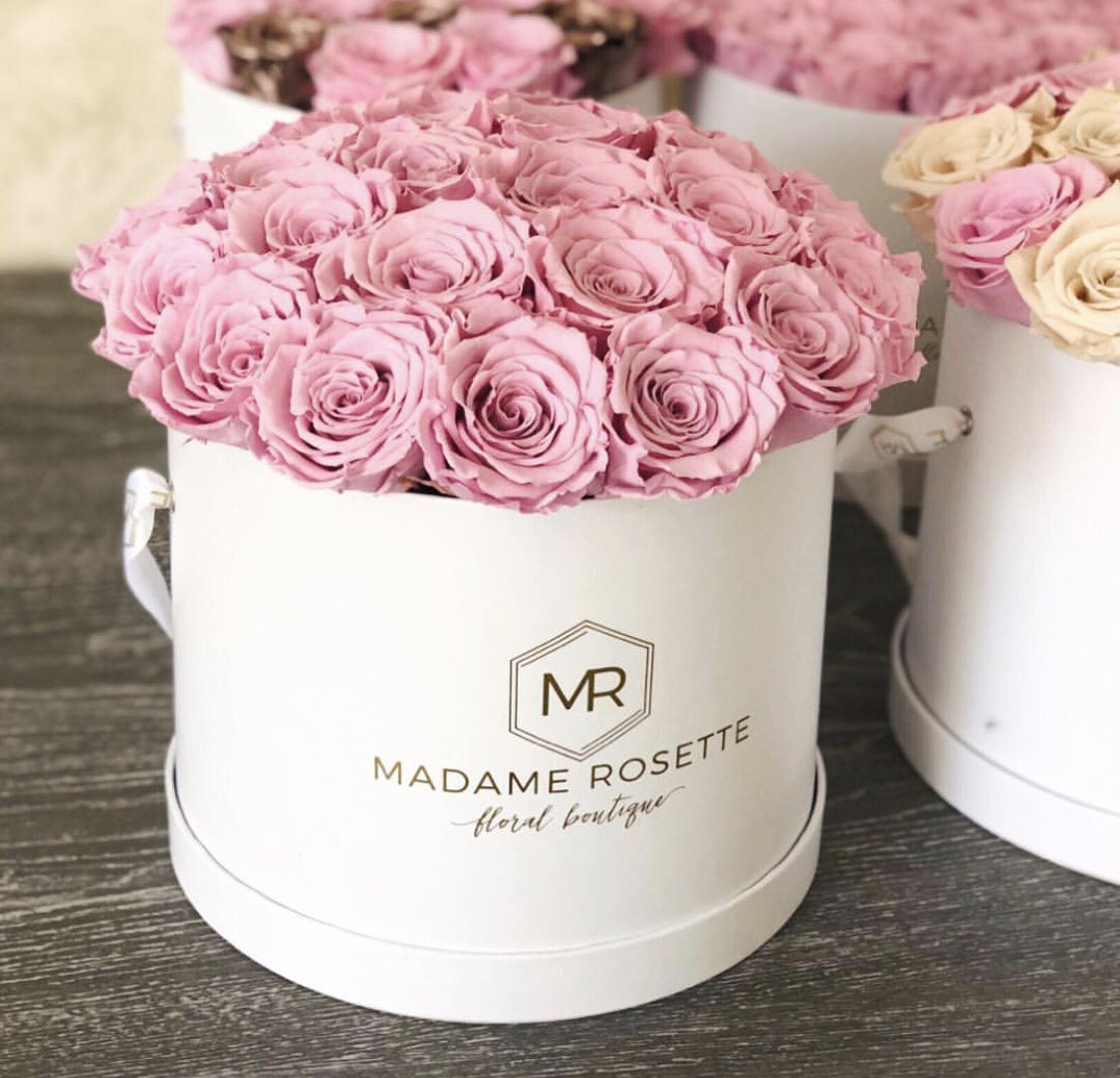 New designs and products coming to you this Mother’s Day 💕💕💕
#eternityroses #luxurylifestyle #FridayFeeling #mothersday2018 
instagram.com/p/BhytDDmhVIE/