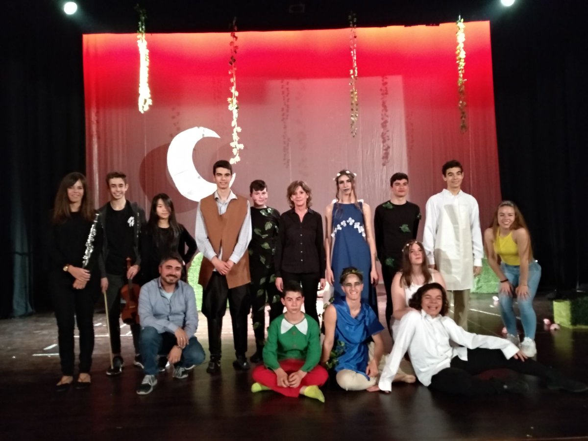 Ies Isaac Albeniz No Twitter Grupo De Teatro En Ingles Isaac Albeniz Al Completo Hoy Hemos Estrenado Midsummer Night S Dream Version Adaptada Para Certamenteatroescolar Com Madrid E Intercentros Leganes Gracias A Centros