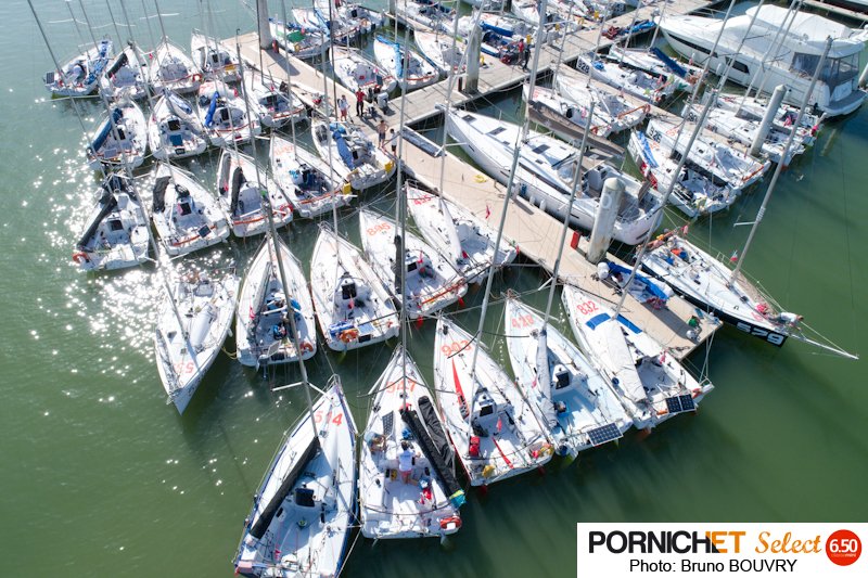 78 Skippers au départ de cette 18è édition de la Pornichet Select @ClasseMini.
Soleil et superbes conditions pour cette course de 300MN au départ de <a href="/pornichet44/">Philippe T</a> Samedi 21 avril à 13h