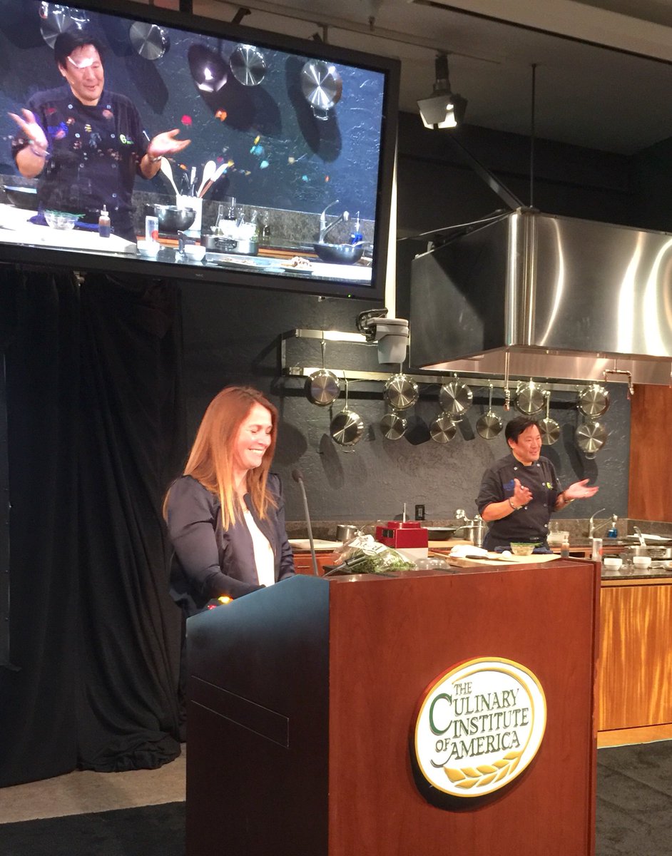 ChefGerryLudwig's tweet photo. #CIAWOF20 Worlds of Flavor Day 2: Flavor & The Menu Magazine @GetFlavor Editor & Publisher Cathy Nash Holley facilitates an idea-filled seminar on Vegetable-Centricity and Plant-Based Dining featuring the inimitable Chef Ming Tsai! @mingtsai @CIALeadership @GFSDelivers https://t.co/U7fb7psBPA