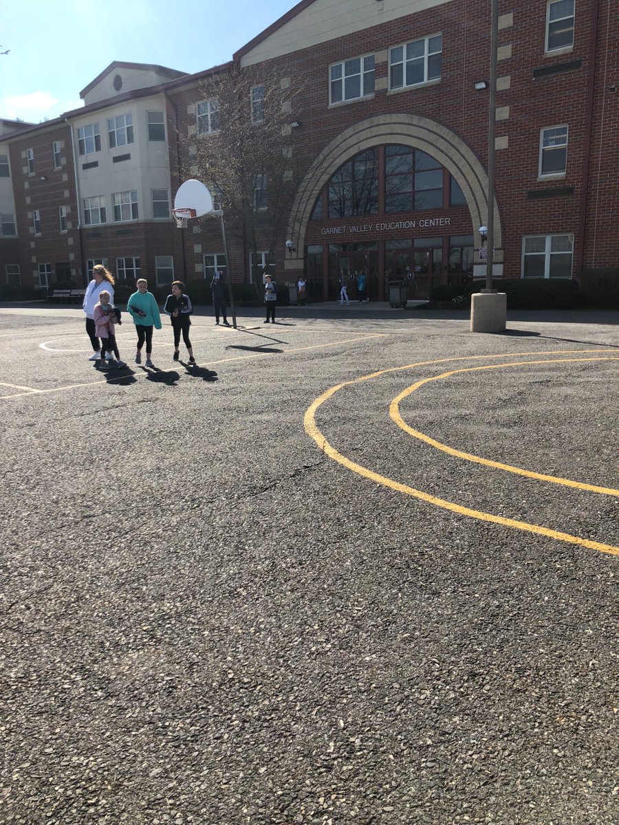 Geometry scavenger hunt! Chilly but fun;)