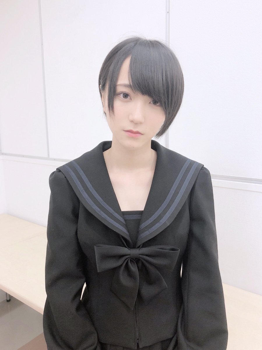 どんなポーズしたらいいのかわからないの図