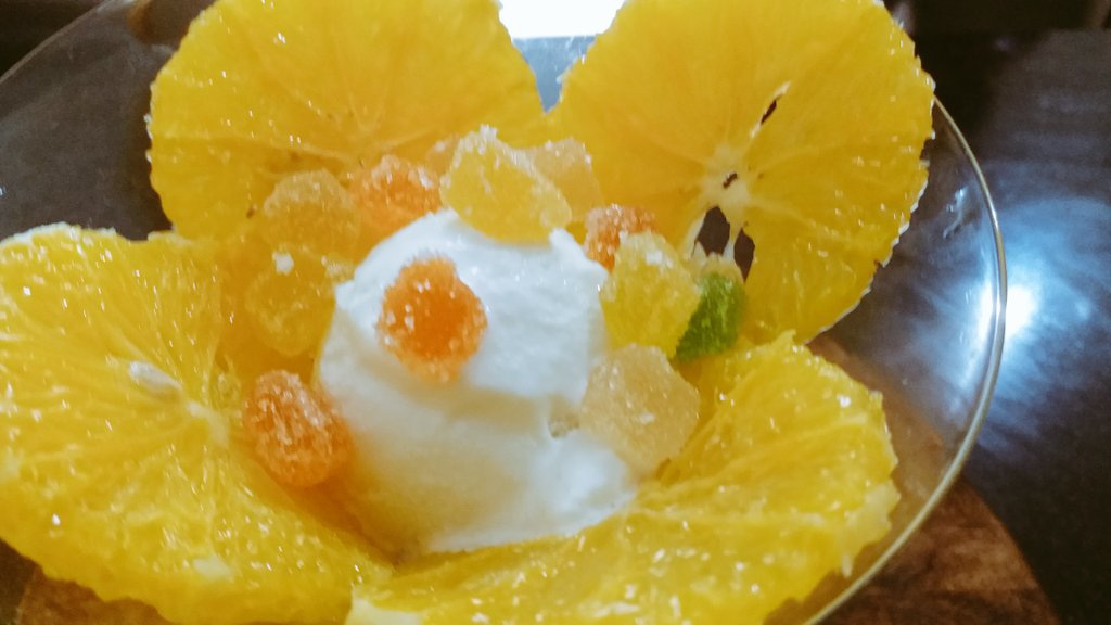 ShubhraKushwaha's tweet photo. Orange cream (super cool)
.
.
.
.
.
.
#orangrcream #icecream #orange #jelly #jellycube #tasty #fun #eveningrefreshment #enjoying #lovetoeat #fruit #healthy #cool #chilled #yummy #eatry #fruitfruit #lovefruitsππππππππππ #saladnfood #newrecipe #foodtography #fresh #new https://t.co/oTlGy9O4sH