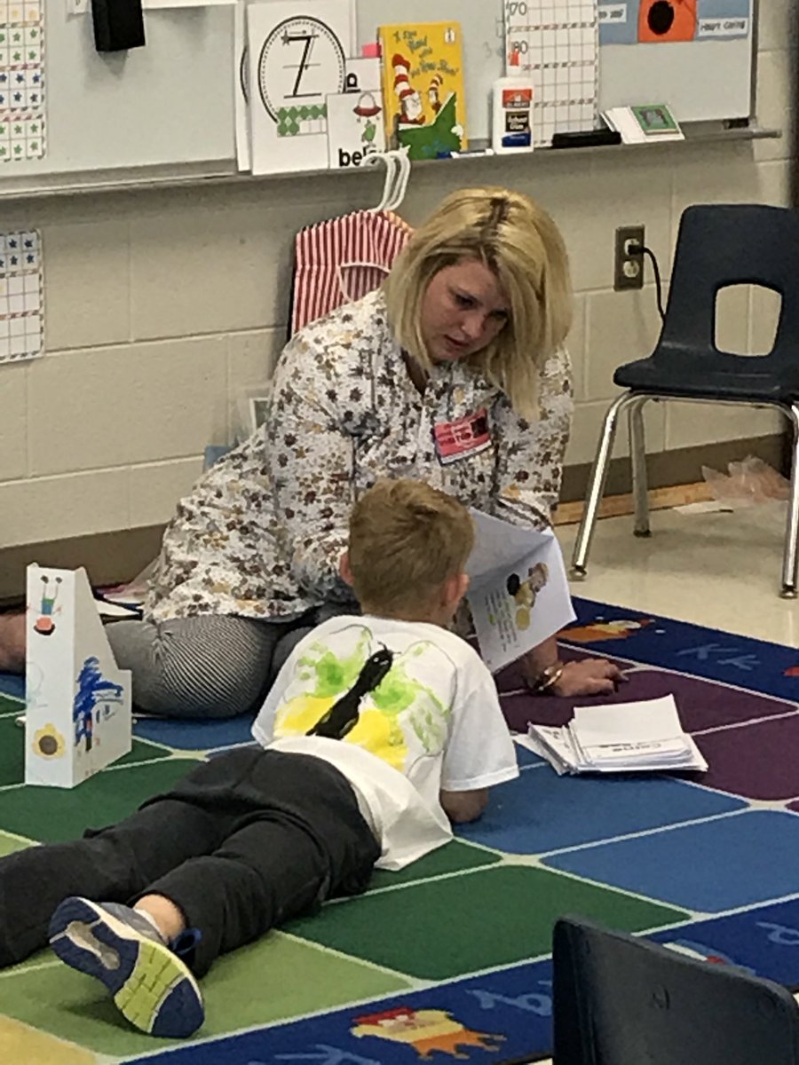 ManringSmanring's tweet photo. Thank you parents for helping us Celebrate the Week of the Young Child! #WOYC2018 @wsfcs @TCCwsfcs https://t.co/PUlzeV6SBA