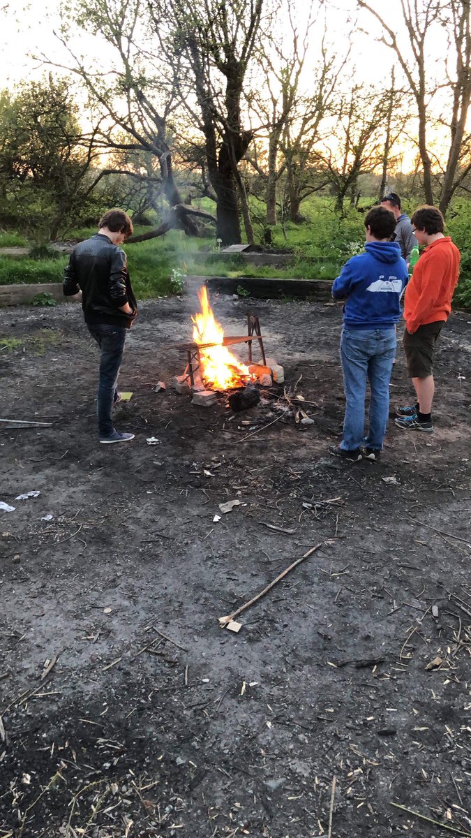 Amazing evening for some Back-Woods cooking. On the Menu last night Pizza #ScoutNetwork #18to25Scouts